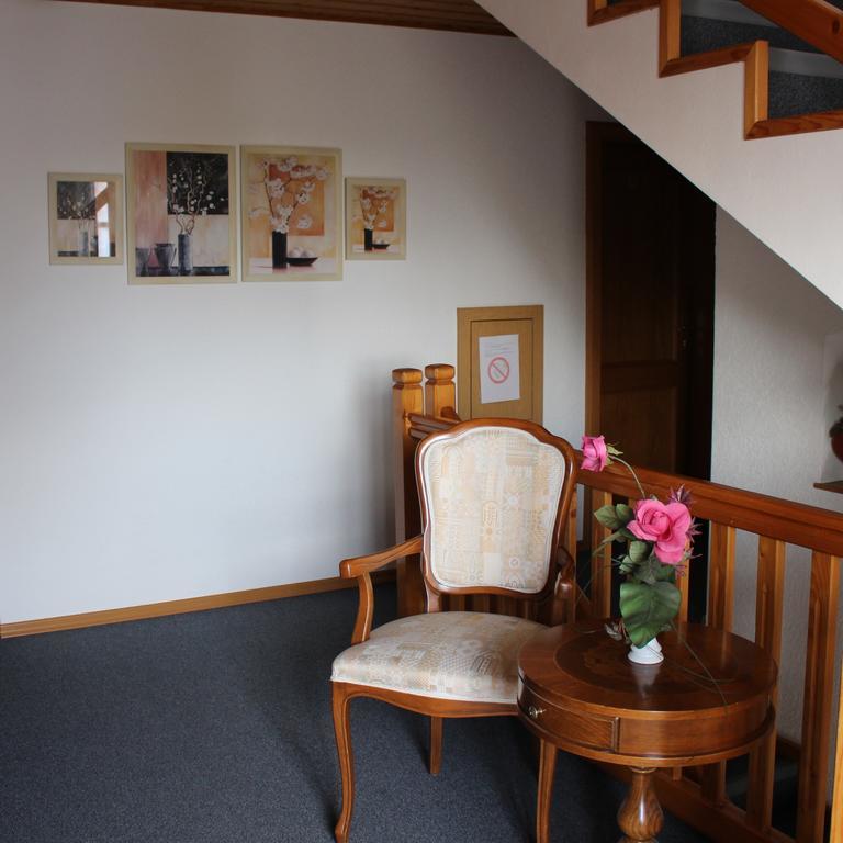 Gäste-Haus Rösch Wiesent Exterior foto